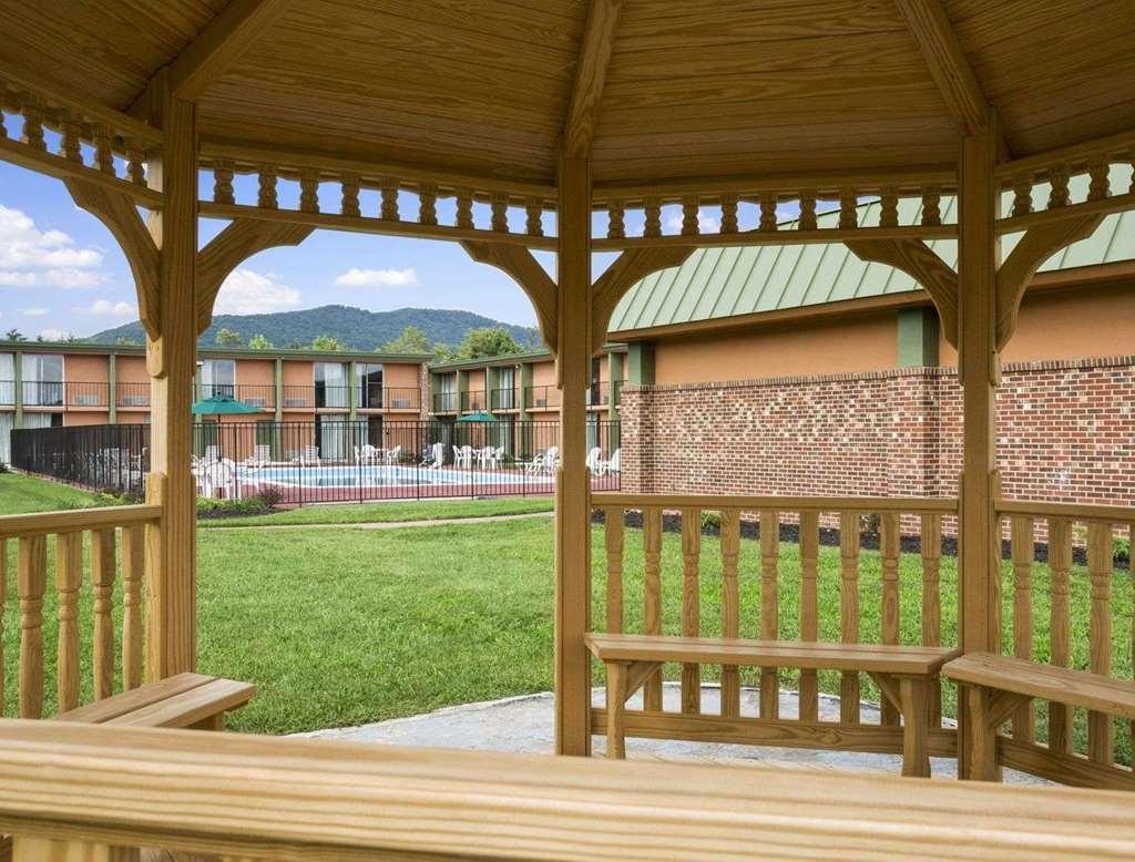 Baymont By Wyndham Salem Roanoke Area Hotel Facilities photo
