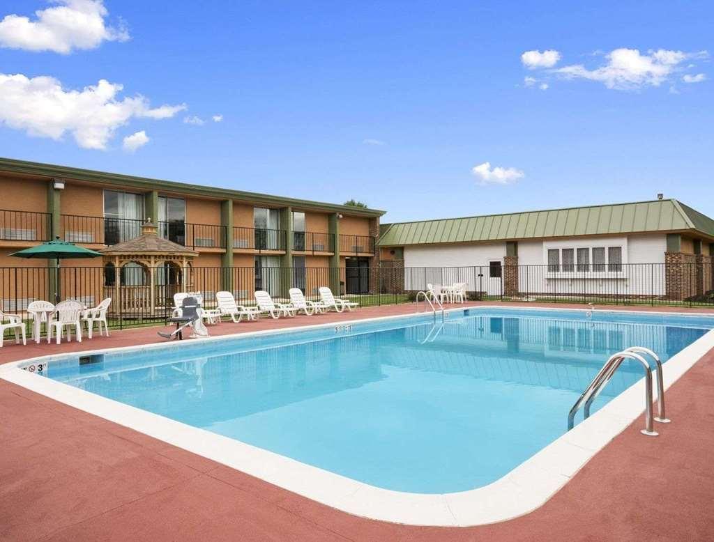 Baymont By Wyndham Salem Roanoke Area Hotel Facilities photo
